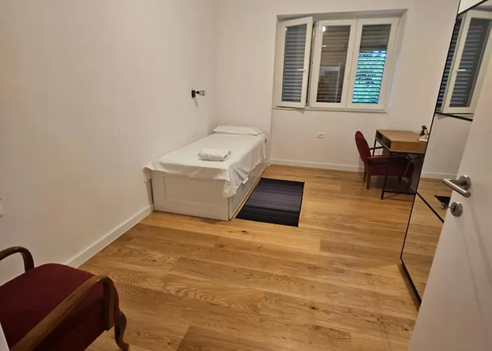 Nina نوفي فينودولسكي